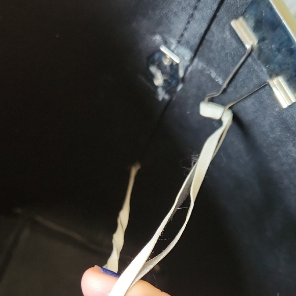 Off-White Diagonal Striped Black & White Tote Wallet & Xtra Off-White Canvas Str - Picture 7 of 13